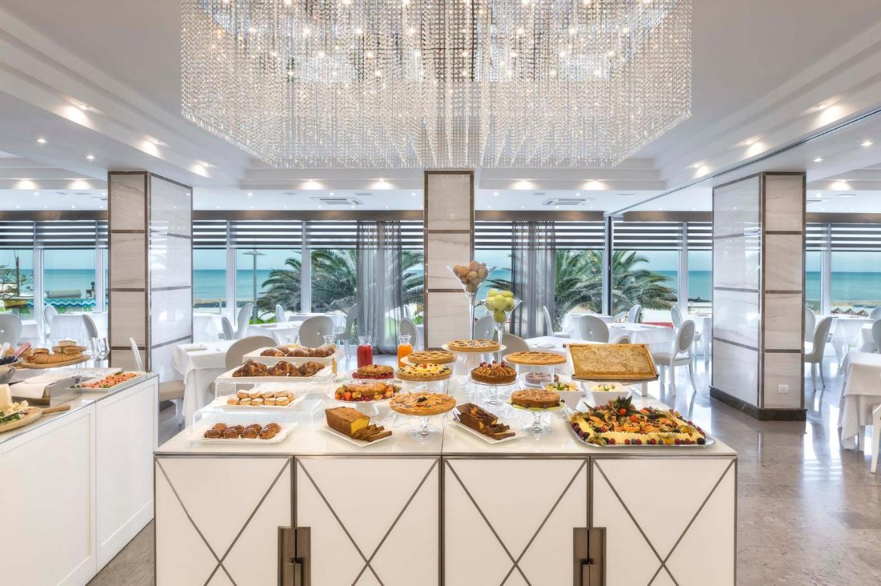 ריצ'יונה Hotel Tiffany'S מראה חיצוני תמונה