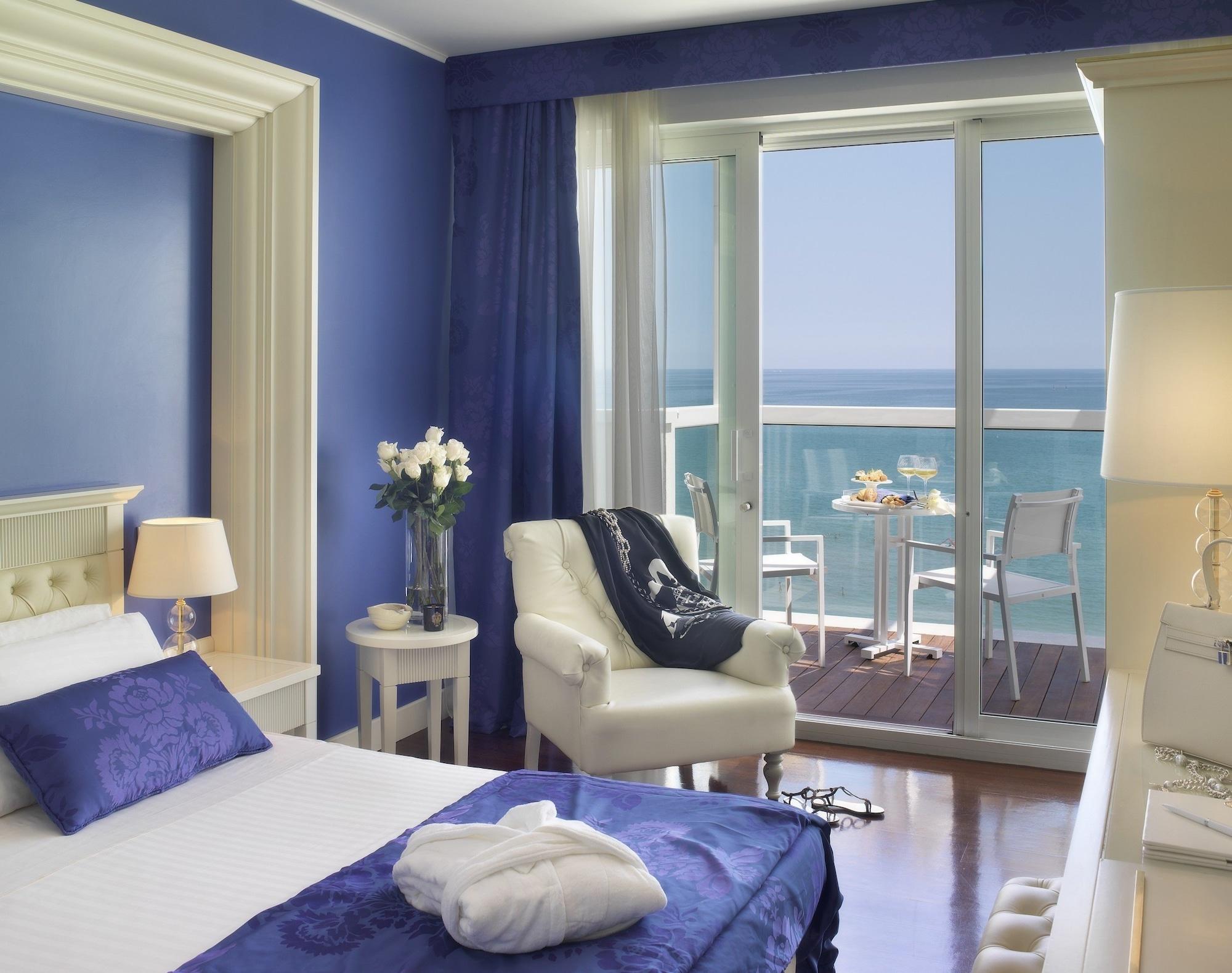 ריצ'יונה Hotel Tiffany'S מראה חיצוני תמונה